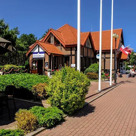 לינה וארוחת בוקר Marina 3*