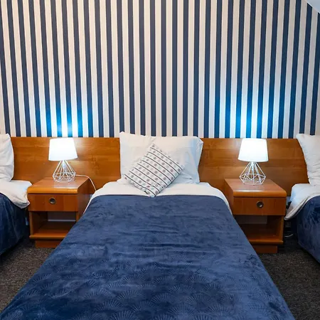 Marina Oda ve Kahvaltı 3*