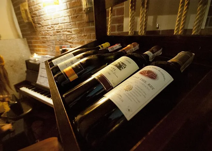 Oda ve Kahvaltı Marina