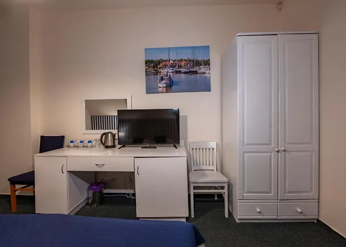 Oda ve Kahvaltı Marina