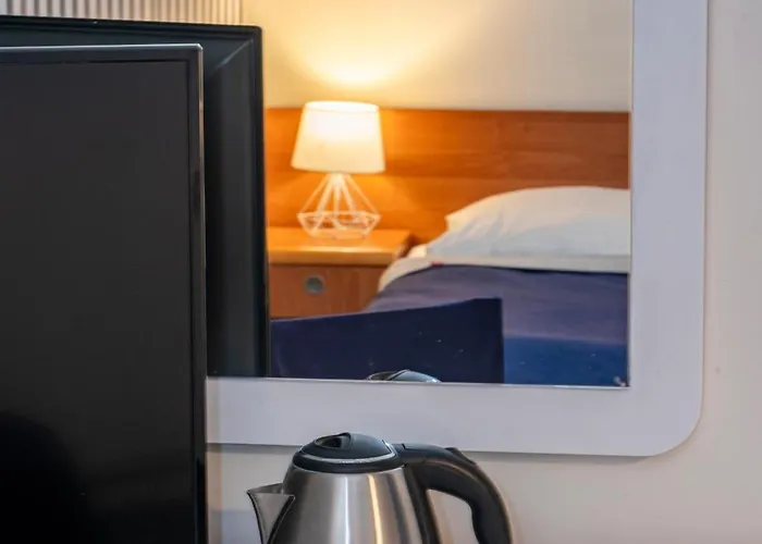 Oda ve Kahvaltı Marina 3*